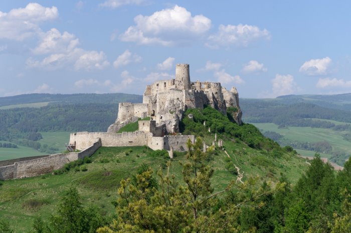 Замки Словаччини