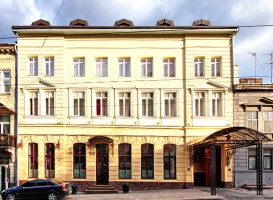 Готель "Reikartz Дворжець"