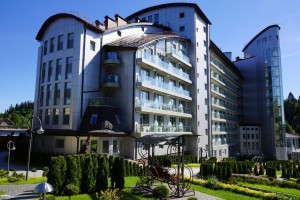 «Три Сіні та Донька» 5*