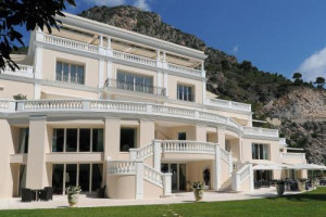 Le Cap Estel 5*, Eze