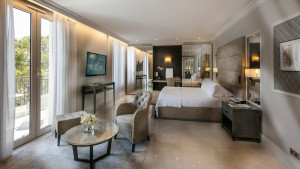 Le Cap Estel 5*, Eze