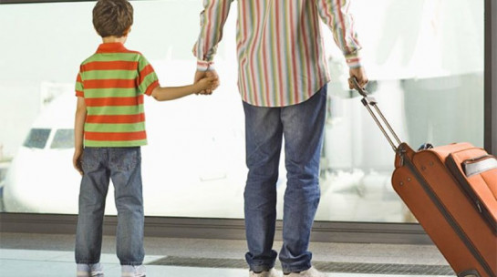 Нові правила виїзду дитини за кордон із одним із батьків.