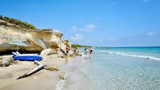 Мальдіви Європи: де знайти унікальний пляж із білим піском і кришталевою водою