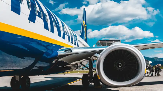 Літній розпродаж Ryanair: квитки з Польщі та Литви від 11 євро