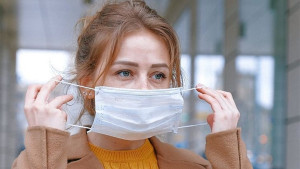 З 1 серпня Франція скасовує всі коронавірусні обмеження