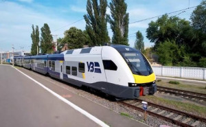 Укрзалізниця змінює розклад і маршрут низки поїздів