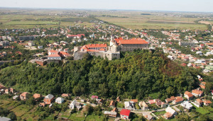 Велич історії. Найцікавіші замки України для весняної мандрівки