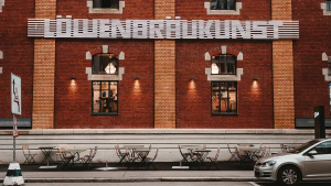 Одна з країн Європи вимагає від українців продавати свої авто: що сталося