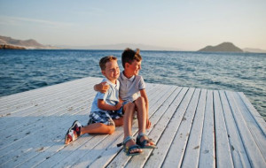 Море за кордоном. Які країни українки обирають для відпочинку з дітьми
